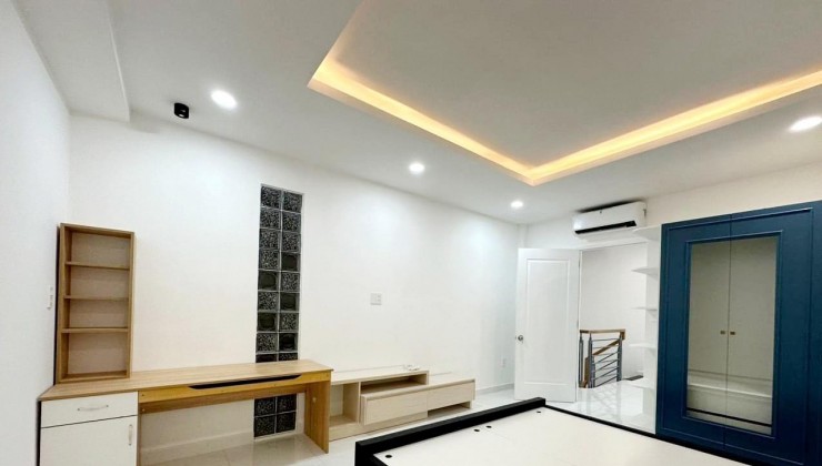 NHÀ ĐẸP GÒ DẦU - GẦN NGAY P. TÂN SƠN NHÌ - 72M2 G.I.Á 5 TỶ 9 TL