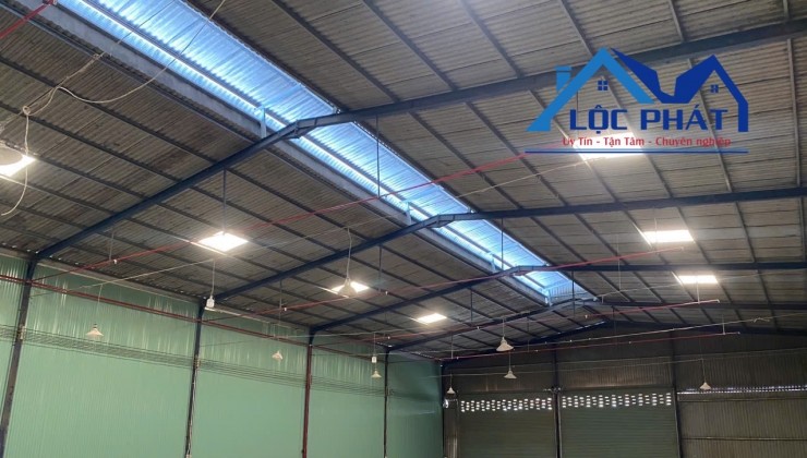 Cho thuê xưởng 2000m2 xã Thiện Tân, Vĩnh Cửu, Đồng Nai giá 60tr