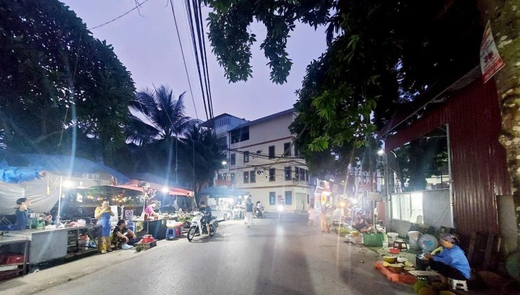 MẶT PHỐ  - Ô TÔ KINH DOANH - THỬA ĐẤT SIÊU ĐẸP - HIỆN 3 THOÁNG - OTO TẢI TRÁNH NHAU - NGAY NGÃ TƯ TRUNG TÂM YÊN HÒA YÊN NGHĨA GIS CHỈ 4 TỶ 05