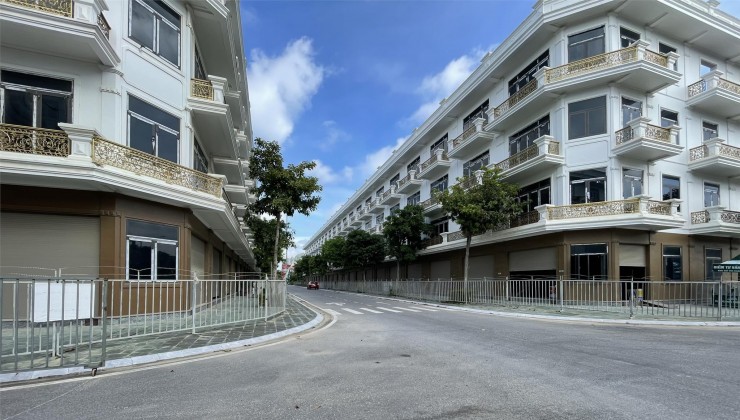 SHOPHOUSE VIEW 3 TÒA CHUNG CƯ. BÀN GIAO NHÀ, NHẬN SỔ NGAY.  CĐT: 0966 343 969