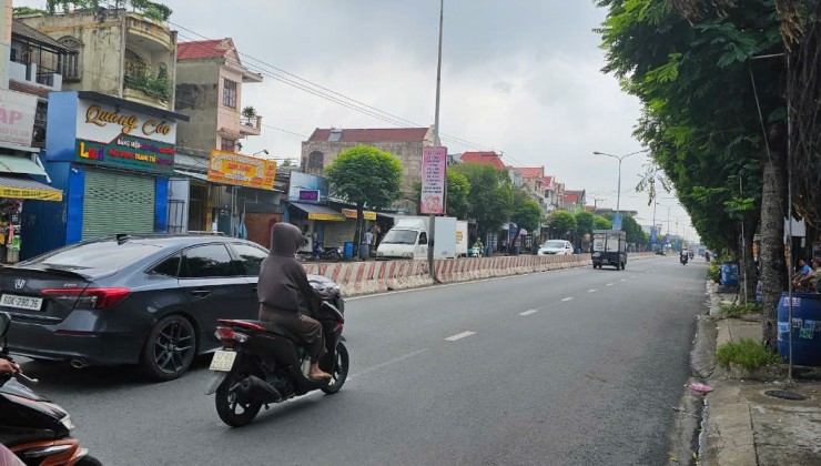 Cho thuê mặt bằng/ nhà mặt tiền kinh doanh sầm uất gần vincom Dĩ An, Bình Dương