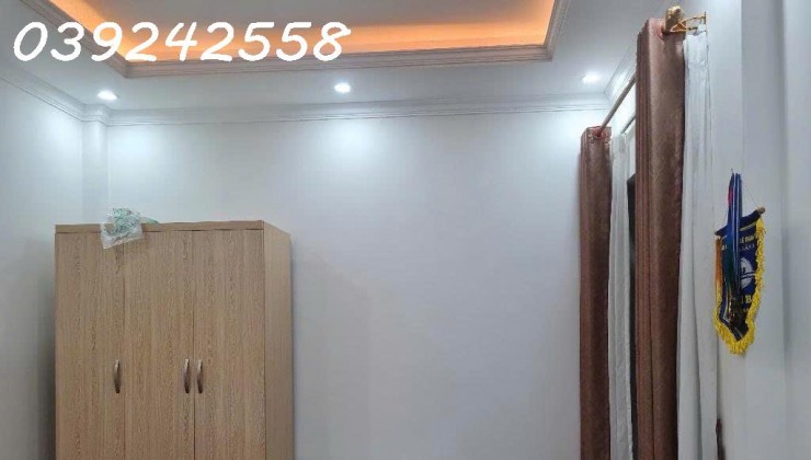 NHÀ HOA LÂM LONG BIÊN Ô TÔ TRÁNH XE MÁY 38M2 MT 3.8M CHỈ 4.5 TỶ