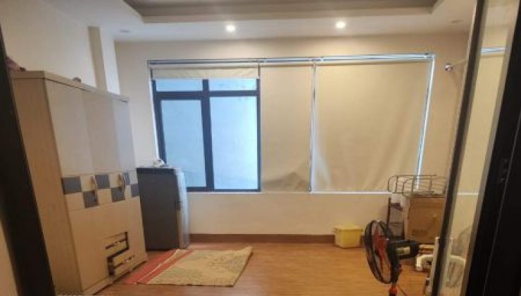 Chính chủ cho thuê phòng rộng 30m2 có điều hoà tại Số nhà 26A ngách 385/40 Vũ Tông Phan