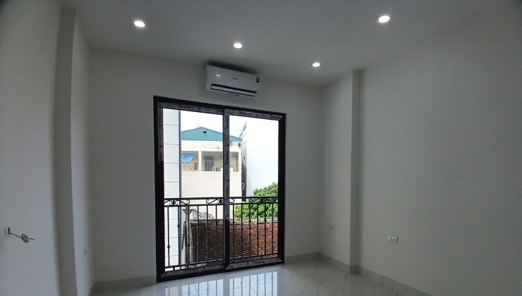 Đa Sỹ, Hà Đông, 42m2, 5 tầng mới, 6 ngủ, Ôtô đỗ cửa, Nhỉnh 5 tỉ. LH 0904690958