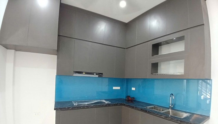 Đa Sỹ, Hà Đông, 42m2, 5 tầng mới, 6 ngủ, Ôtô đỗ cửa, Nhỉnh 5 tỉ. LH 0904690958