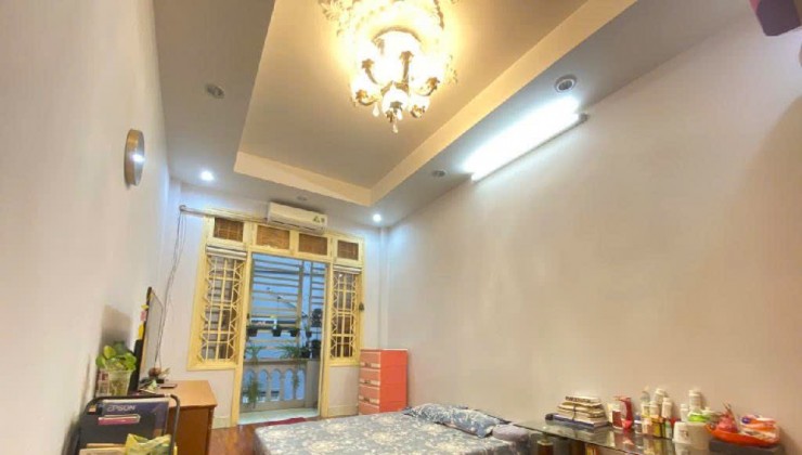 Bán nhà Xuân Diệu Tây Hồ, lô góc 2 mặt thoáng, 30m2, 6.4 tỷ