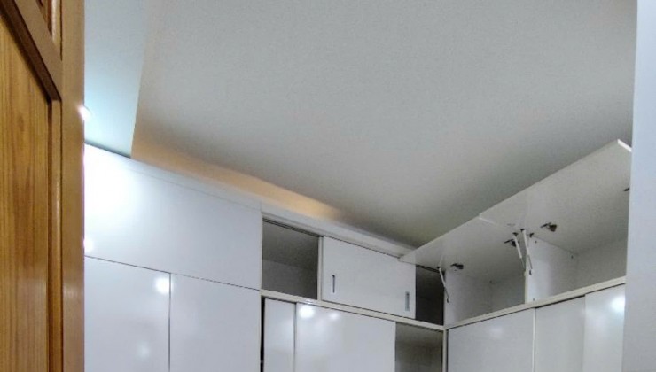 bán nhà 4 tầng 40m2 xa la - cách 100m ô tô đõ ngày đêm chỉ 4,6 tỷ