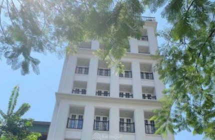 Building cỡ nhỏ - mặt phố Nguyễn Hoàng Tôn – 169 m2 - 10 tầng – 0922386666