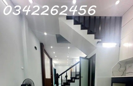 Nhà Đẹp Cần Bán, Phố Khâm Thiên, Đống Đa, Diện Tích 50m2, 5 Tầng, 6 PN Rộng Đẹp, Nhỉnh 6Tỷ.