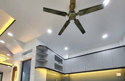 Chính chủ cho thuê NNC hẻm xe hơi 142c Cô Giang p2 Phú Nhuận 1tr3lau 23tr