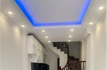 Bán nhà Ngô Quyền 30m2 5 tầng, ngõ nông, 10m ra xe 7 chỗ, 4.95 tỷ