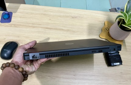 Hiệu Năng Đỉnh Cao Với Dell Precision 3530: Chiếc Laptop Hoàn Hảo Cho Đồ Họa & Gaming - Giá Chỉ 8.855.000 VND