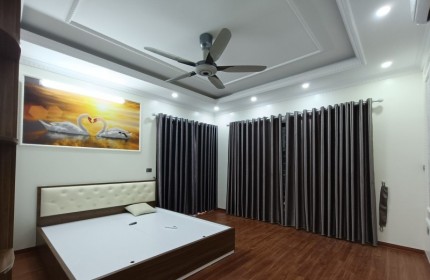 5 Tỷ Có Ngay Nhà 5 Tầng Đẹp, 35m² - Trần Khát Chân, Phố Huế, Bạch Mai.