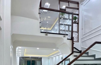 Nguyễn Đức Cảnh, 46m2, 5 Tầng, Thang Máy, Ô tô để trong nhà, Nhỉnh 7 tỷ, LH 0904690958