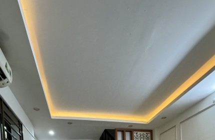 Bán nhà phố Trương Định, 31m2 x 5 tầng , Duy nhất còn sót lại , 4 tỷ100