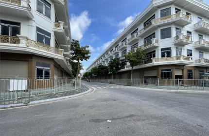 SHOPHOUSE VIEW 3 TÒA CHUNG CƯ. BÀN GIAO NHÀ, NHẬN SỔ NGAY.  CĐT: 0966 343 969