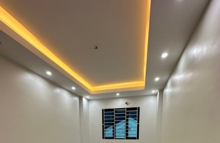 CẦN BÁN GẤP NHÀ CAO THẮNG 32M2 5 TẦNG CHỈ HƠN 4 TỶ PHÂN LÔ-Ô TÔ