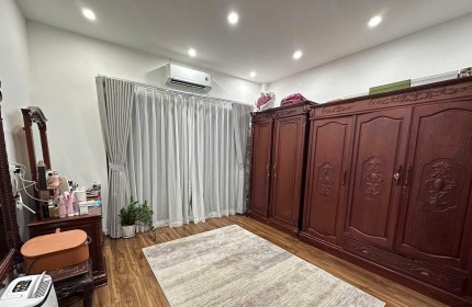 Bán Nhà Văn Cao 35m2 - 5Tầng - 30M Ra Ô Tô - Nhà Mới Full Đồ - Giá Chỉ 5,7TỶ