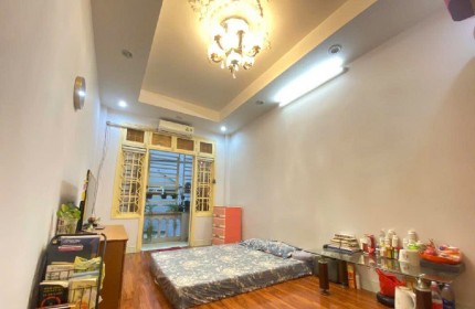 Bán nhà Xuân Diệu Tây Hồ, lô góc 2 mặt thoáng, 30m2, 6.4 tỷ