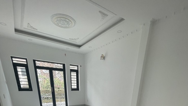 Bán Nhà Lý Chiêu Hoàng, Phường 10, Quân 6. DT 72m2 x 4 tầng (4 x 18). Giá 11.5 tỷ TL.