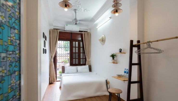 Nhà Homestay Nhà Thờ Lớn25M2 4 Tầng 8.5 Tỷ Dòng Tiền 18TR/TH