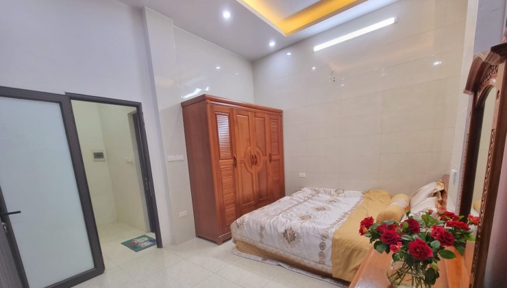 Bán nhà mặt phố Xa La Phúc La Hà Đông, 40m2, 3m tiền, Kinh doanh, giá 11.8 tỷ.