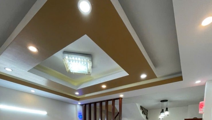 bán siêu biệt thự đẳng cấp nhất khu đô thị Việt Hưng - Long Biên - 205m2 x 4 tầng - đang cho thuê dòng tiền 2 tỷ/năm - giá 45 tỷ có tl