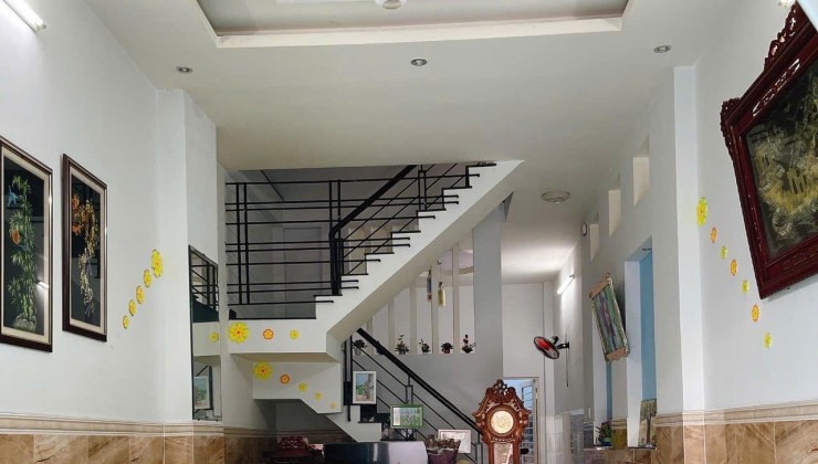 Bán nhà 2 lầu giá rẻ 74m2 Hiệp Bình Chánh 5.7 tỷ