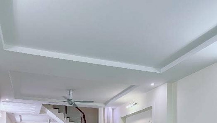 ngôi nhà Mặt Tiền Nguyễn Duy Trinh – 150m2 - 12.x tỷ - khả năng dự án Lớn!