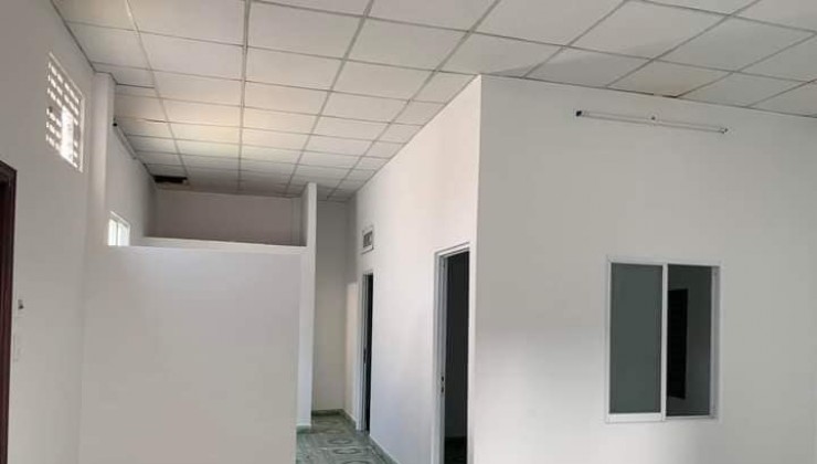 Nhà C4, HXH,Trần Thị Điệu , 200m2 , ngang 8.3m, gần CĐ Công Thương.