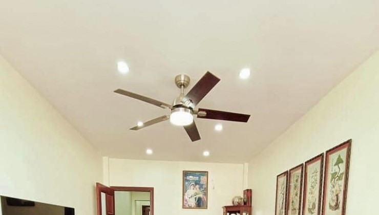 BÁN NHÀ MẶT PHỐ CHỢ KINH DOANH THÁI THỊNH  HAI MẶT NGÕ THANG MÁY 58M2 5T GIÁ CHÀO 12 TỶ ĐỐNG ĐA Ô TÔ ĐỖ CỬA.