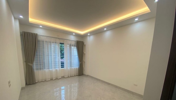 BÁN NHÀ MỸ ĐÌNH 32M2, 5 TẦNG GIÁ 6,8 TỶ