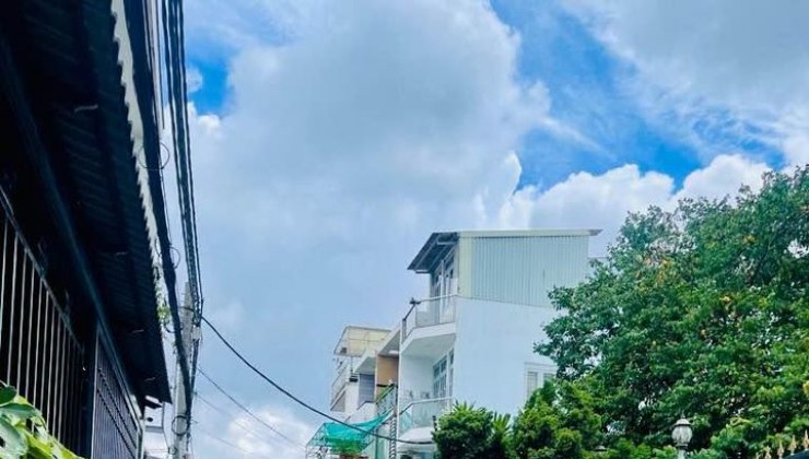 LÔ ĐẤT DUY NHẤT GIÁP AEON TÂN PHÚ - CẠNH CHỢ 26/3 - HXT - 62M NỞ HẬU GIÁ 4TỶ25