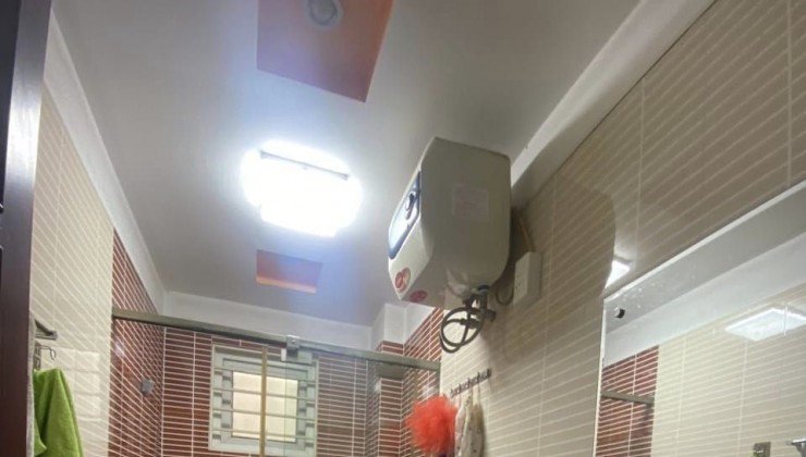 Bán Nhà Đội Cấn Mặt Ngõ Lô Góc kinh Doanh 45m x 5 Tầng Giá 10.9 Tỷ.