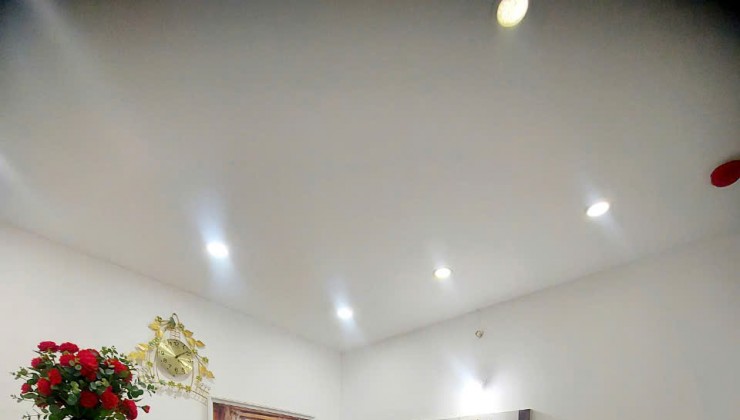 CC Cần bán căn hộ tập thể Bưu Điện, Ba Đình , Hà Nội, DT 60m2 - Tầng 1- 2n1vs - giá 4,7 tỷ
