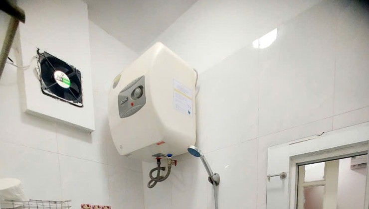 CC Cần bán căn hộ tập thể Bưu Điện, Ba Đình , Hà Nội, DT 60m2 - Tầng 1- 2n1vs - giá 4,7 tỷ
