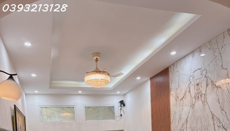 Nhà Đẹp 4 Tầng, Lô Góc Cực Thoáng, Đội Cấn, Ba Đình, Diện Tích 50m2, Gần Ô Tô, Nhỉnh 7 Tỷ.