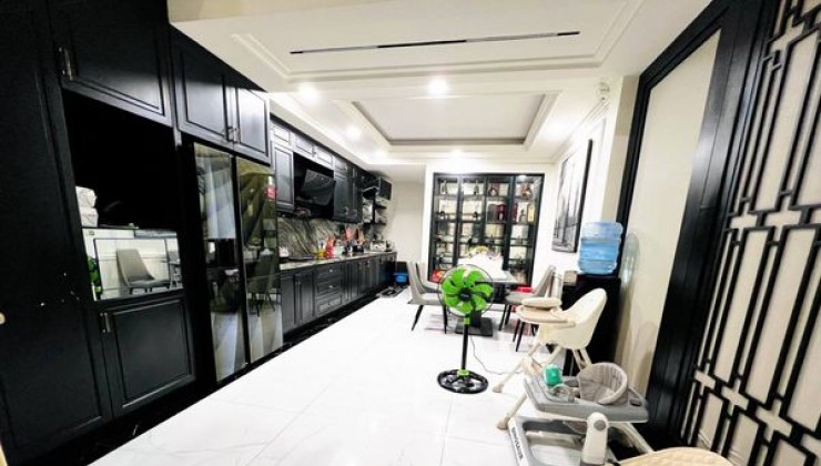 Bán Nhà đường Nguyễn Trãi Quận 5 Phường 7.