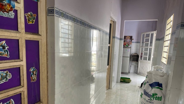 Bán nhà cầm cố nên giảm giá còn 2,2 tỷ/97,5m2, sổ riêng