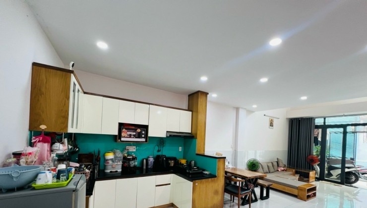 NHÀ MỚI TRUNG TÂM PHƯỚC LONG B, QUẬN 9 - 50M² CHỈ 4.6 TỶ - GẦN ĐH VĂN HÓA