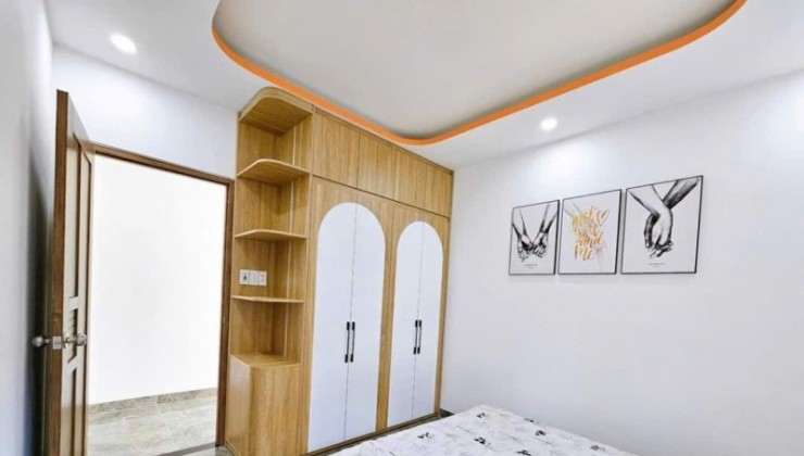 Chỉ hơn 2 tỷ, TRƯỜNG CHINH, 100M2, 3PN, ngang 5m