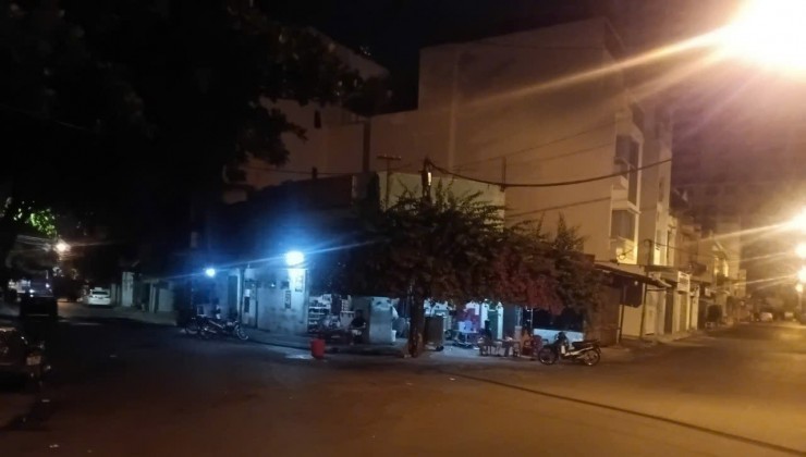 Nhà cho thuê hai mặt tiền trung tâm TP Nha Trang.