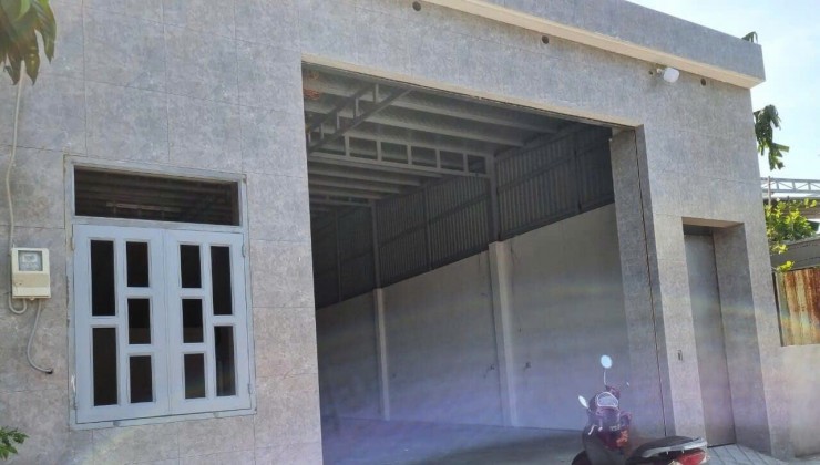 Chính chủ cần Cho thuê nhà kho 8x20 (160m2) tại DN4 Tân Hưng Thuận. Q12