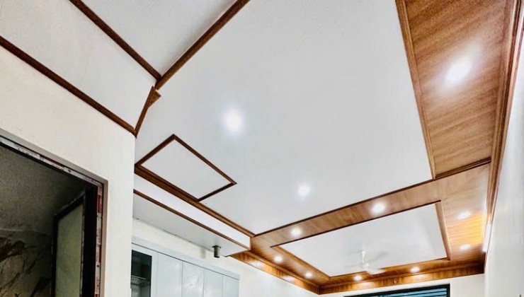 Bán nhà Âu Cơ Tây Hồ, 31m2, ngõ ô tô, nhỉnh 2 tỷ