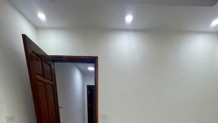 Bán Nhà Mậu Lương, Hà Đông, Diện tích 30m2, 4 tầng, Giá hơn 4 Tỷ, ngõ thông thoáng.