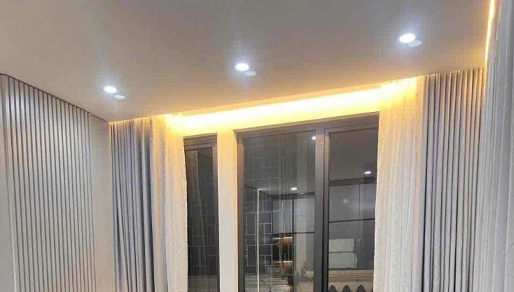 Bán nhà 6 tầng thang máy ngay sân bóng Mậu Lương trục phố chính Hoàng Công 60m² kinh doanh nhỏ. 0588140000