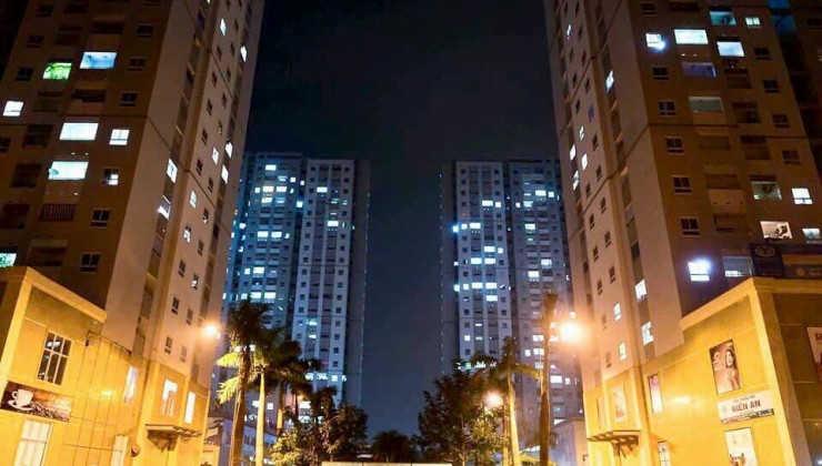 Nhà Giá Rẻ - Chỉ 1Tỷ Sở Hữu Căn hộ 62m2 2PN ngay mặt tiền Nguyễn Văn Linh. Nhà sẵn nhận ở ngay