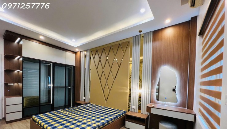 BÁN GẤP- NHÀ 54 HẠ ĐÌNH-THANH XUÂN-DT:60M-5 TẦNG-MT 4,2M-GIÁ:10TY-OTO ĐỖ NGÀY ĐÊM-KINH DOANH CHO THUÊ VP.