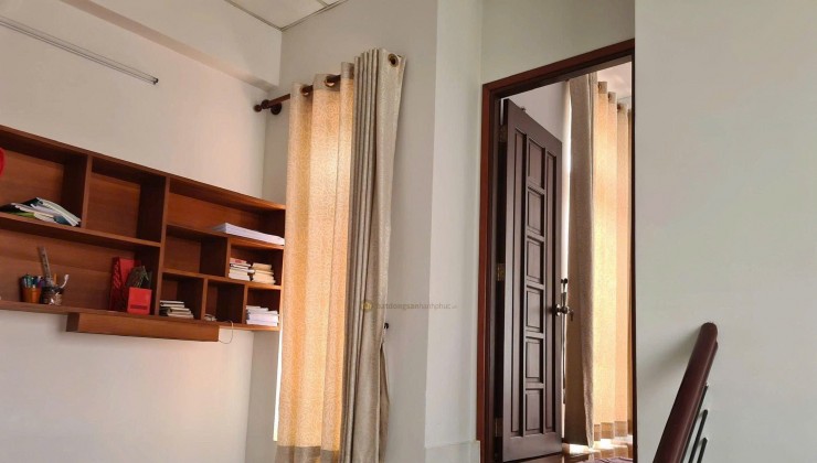 Duy nhất 11,5 tỉ ,Sở hữu nhà 100m295,7x18)Trục Trương Văn Bang.xd 4 tầng.Gần UBNN Thành Phố Thủ Đức