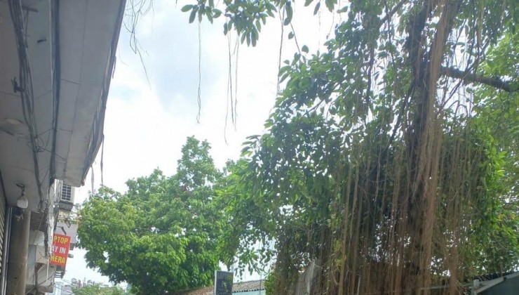 Văn Quán-Hà Đông-dt :42m2-mặt tiền 3,6m2-giá 6xty-oto tránh nhau-kinh doanh-ngập tràn tiện ích.